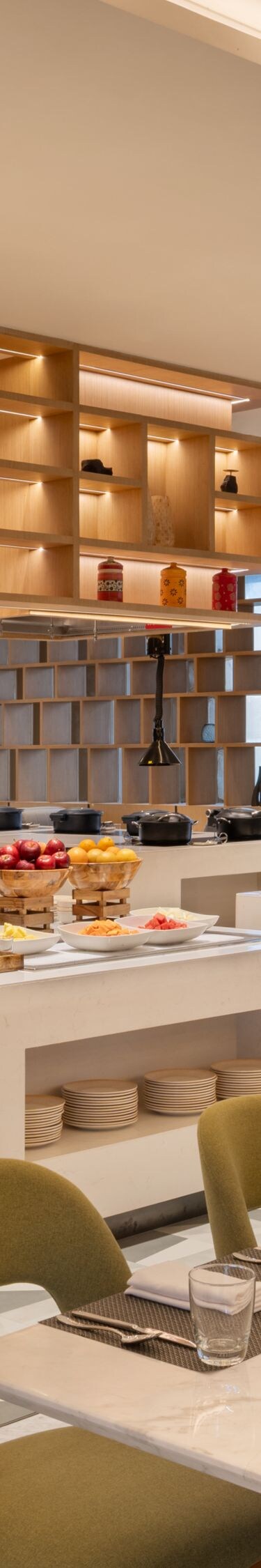 L3 Kitchen - Buffet Island