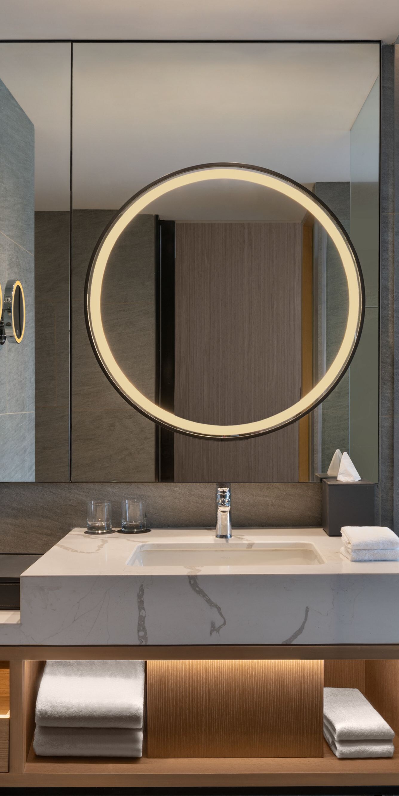 Guest bathroom with modern design