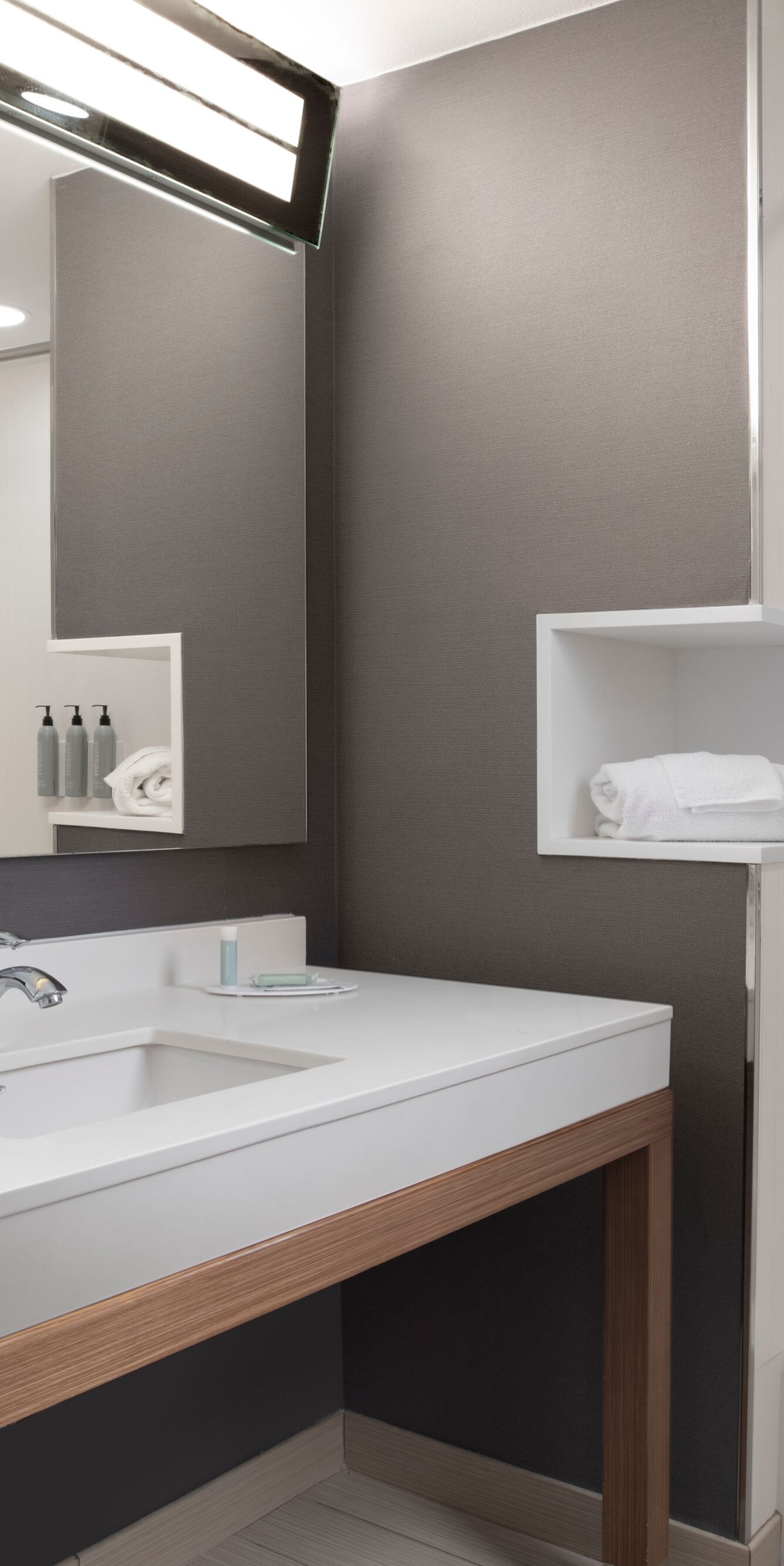 Modern guest bathroom vanity