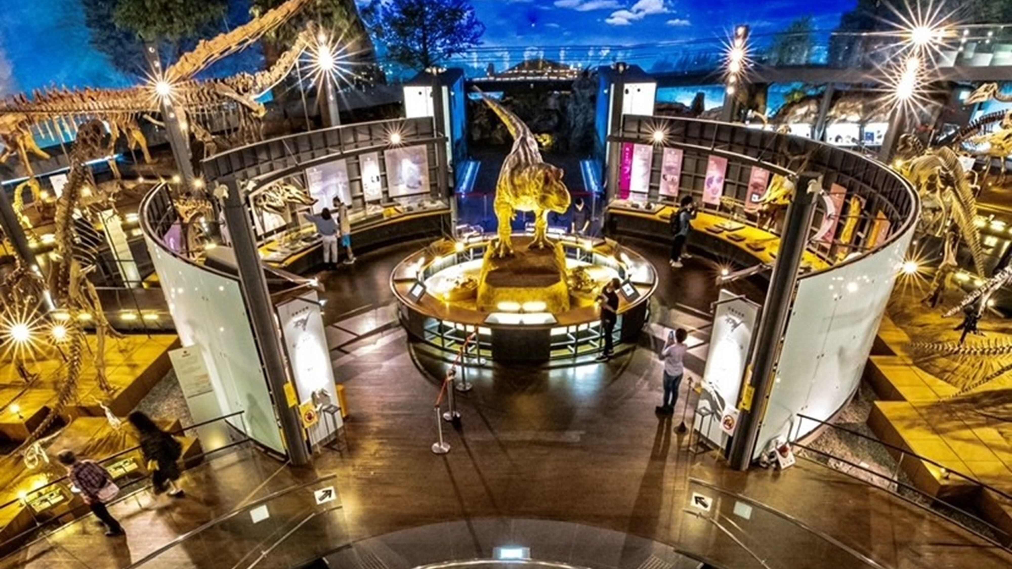 Dinosaur Kingdom Fukui Family Stay | Museum Tickets & Breakfast