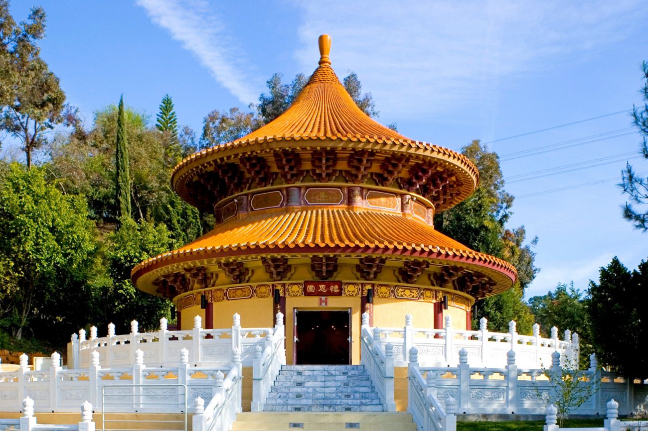 Hsi Lai Temple Pagoda