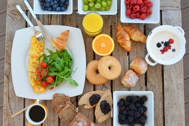 American Buffet Breakfast, omelette, fruits, bread
