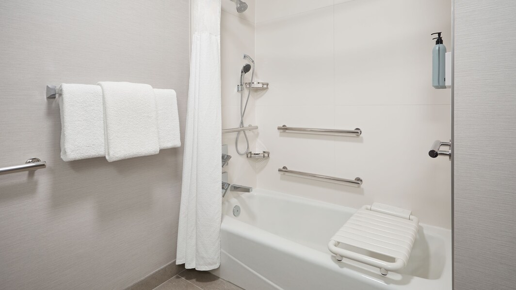 Accessible Bathroom – Shower/Tub
