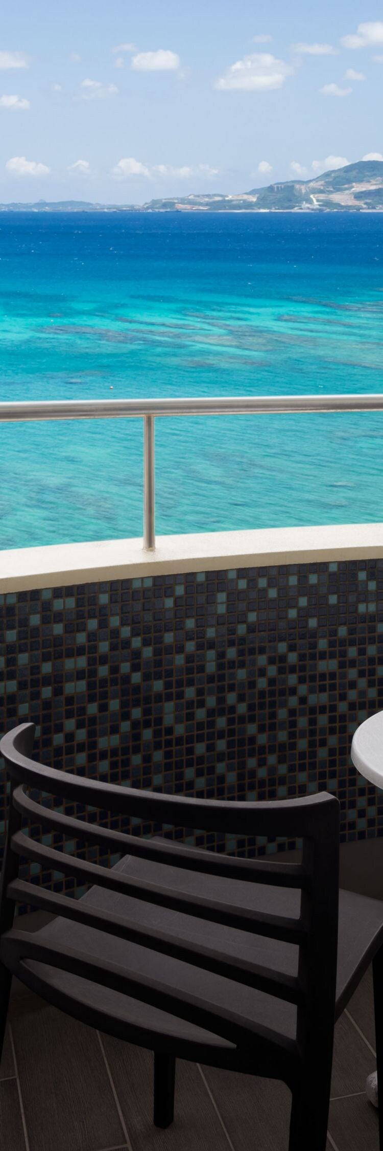 CY_OKACR_Balcony_02