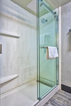 Spacious stand up Shower
