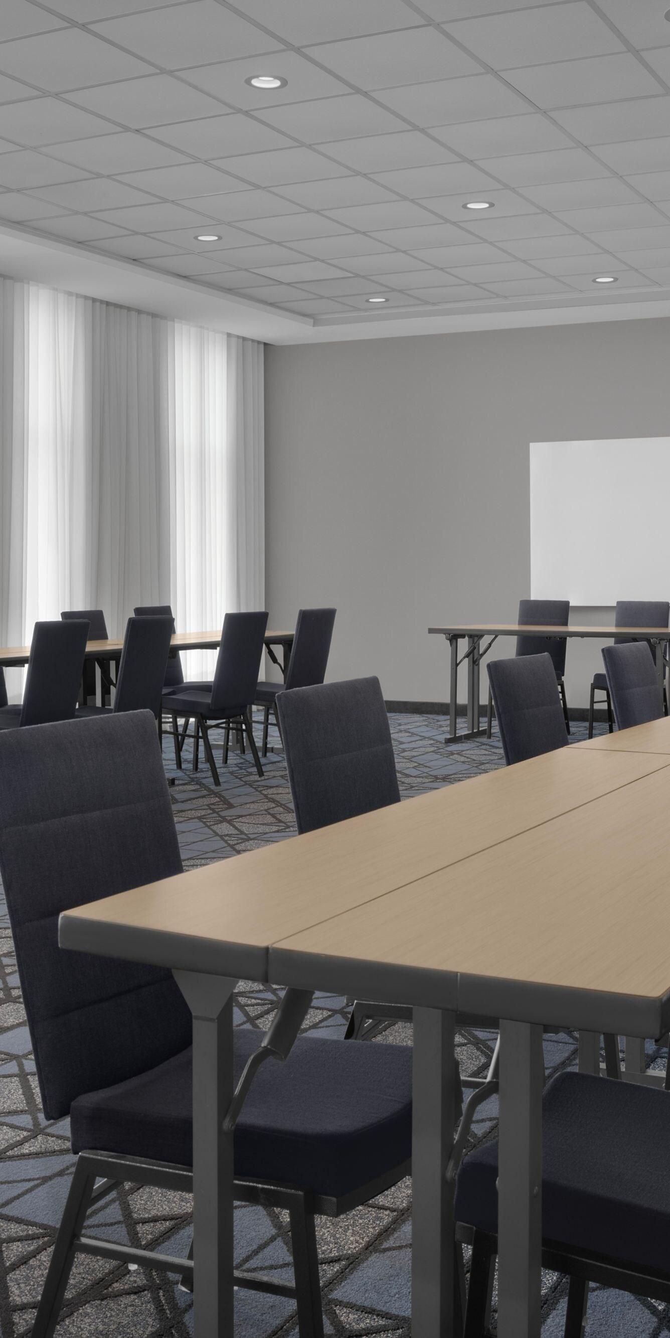 Oak Meeting Room