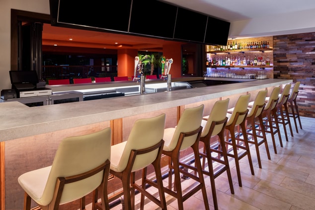 The Bistro Bar offers a resort like atmosphere, creating a blended indoor/outdoor Bar experience.