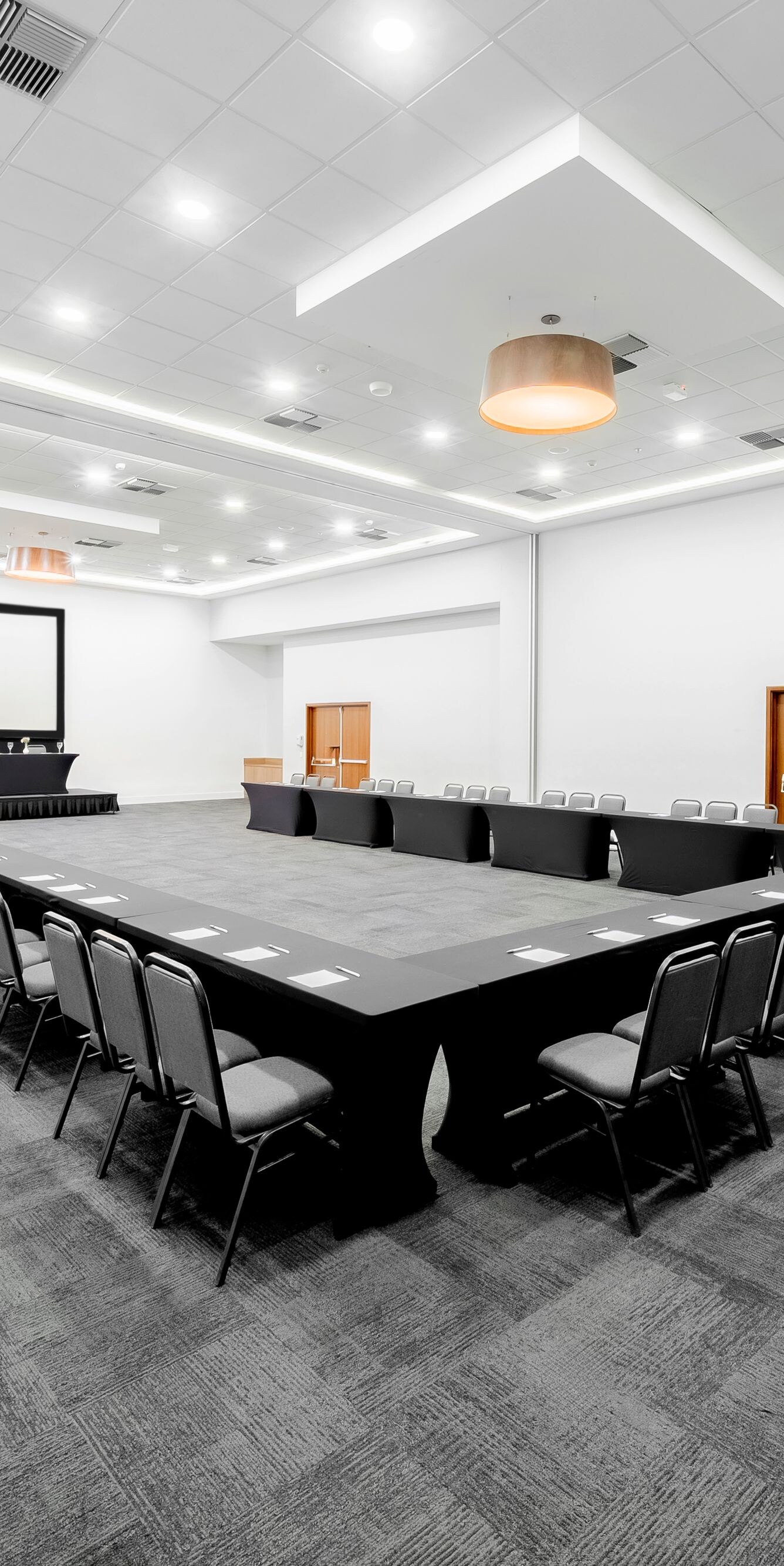 Meeting room with U-shape table setup
