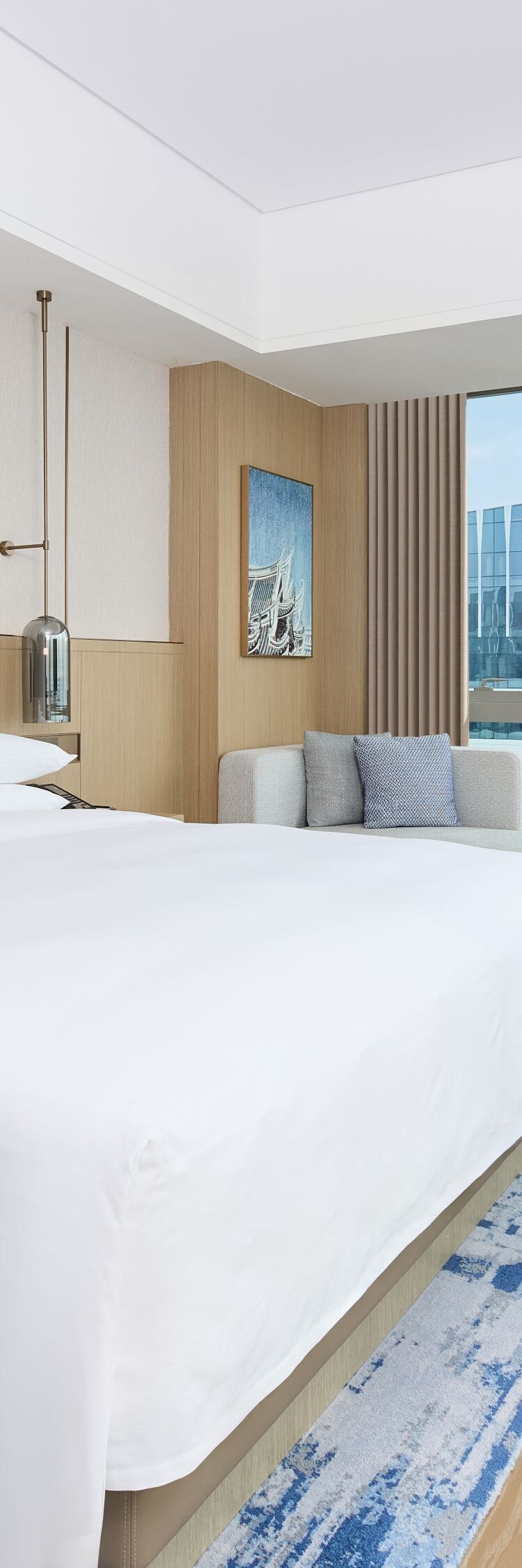 king, king guestroom, bedroom