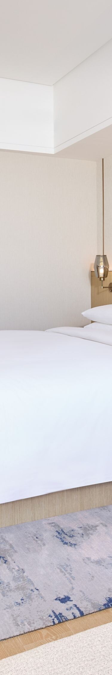 king, king guestroom, bedroom