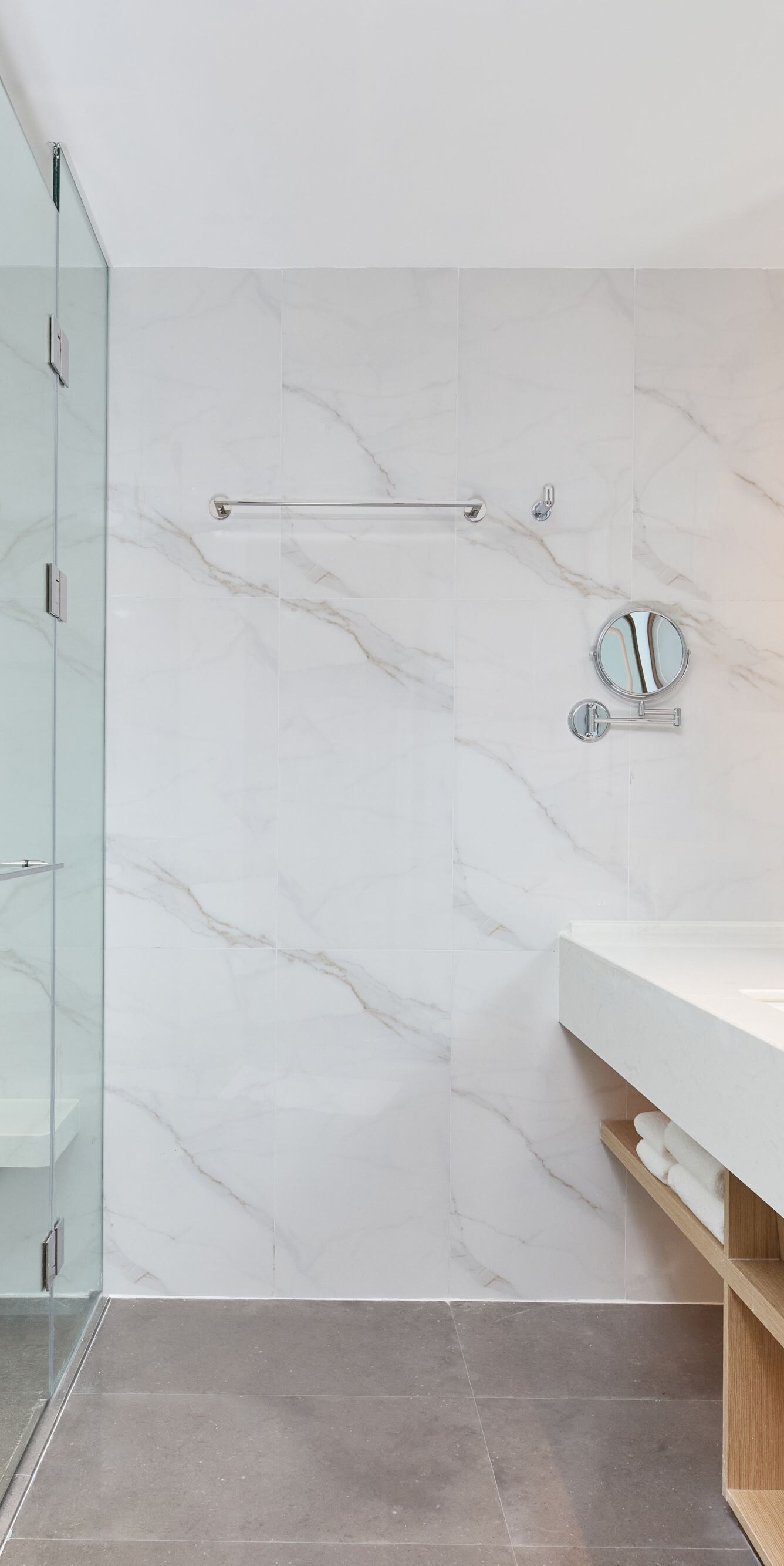 guestroom, bathroom