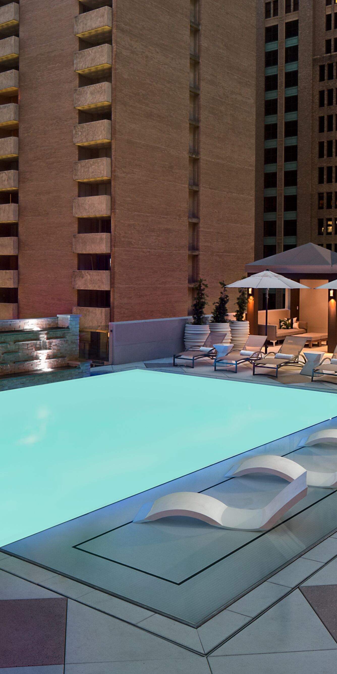 Outdoor Rooftop Pool