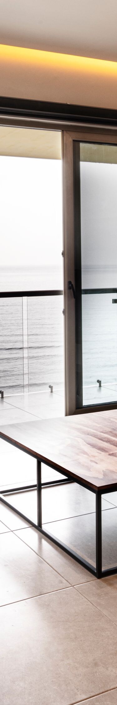 Suite con vista al mar con decoración moderna