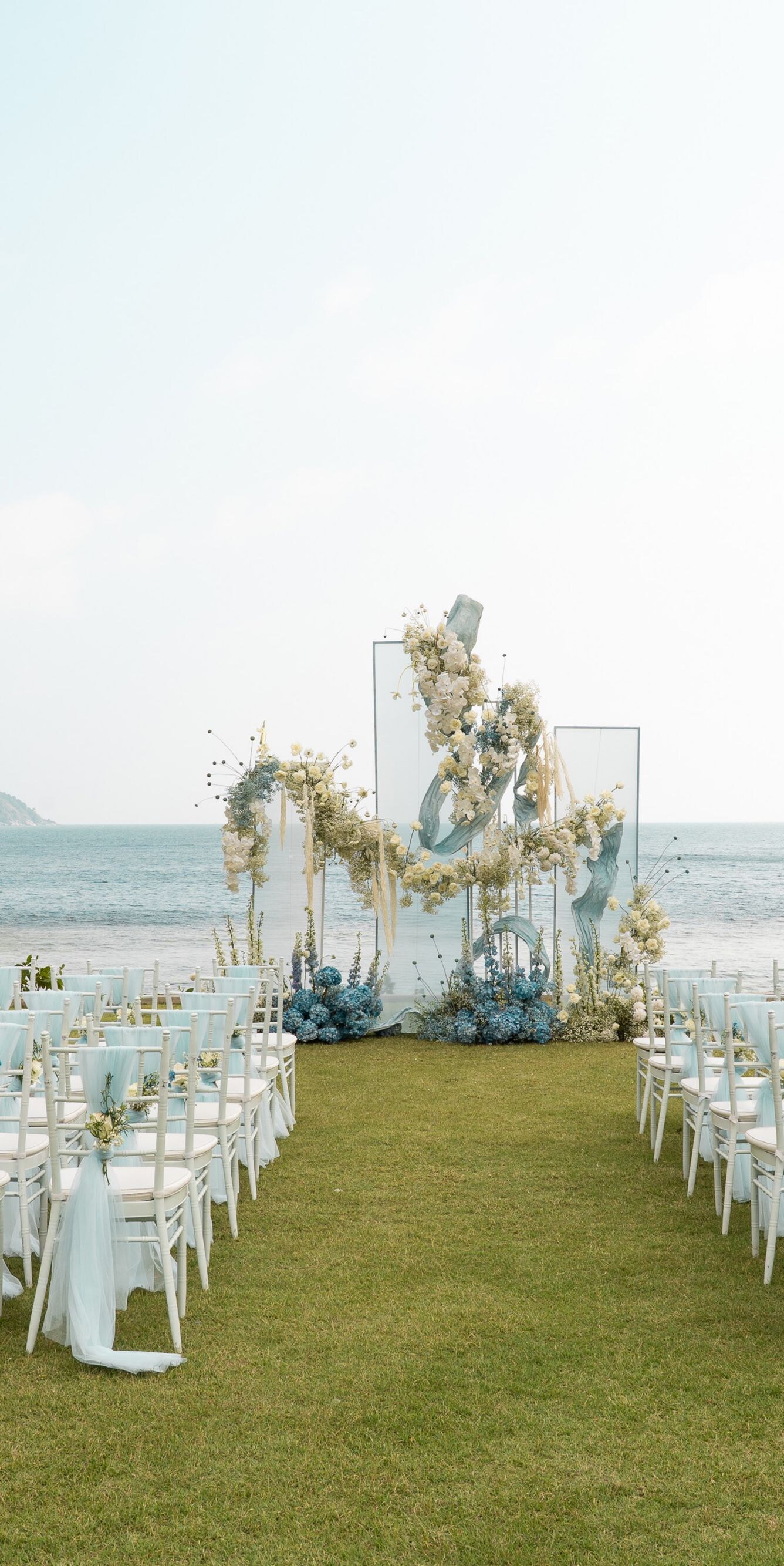 Wedding seating plan outside. 