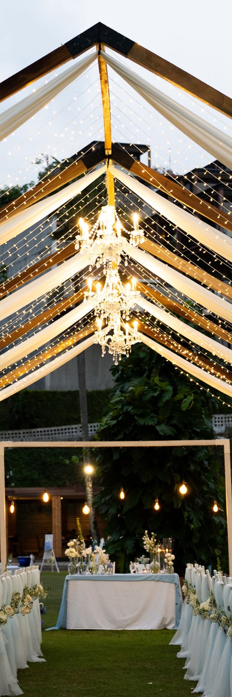 Wedding decorations during the night