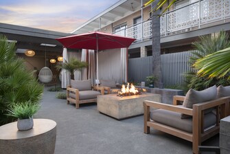 Spa garden with seating and firepit