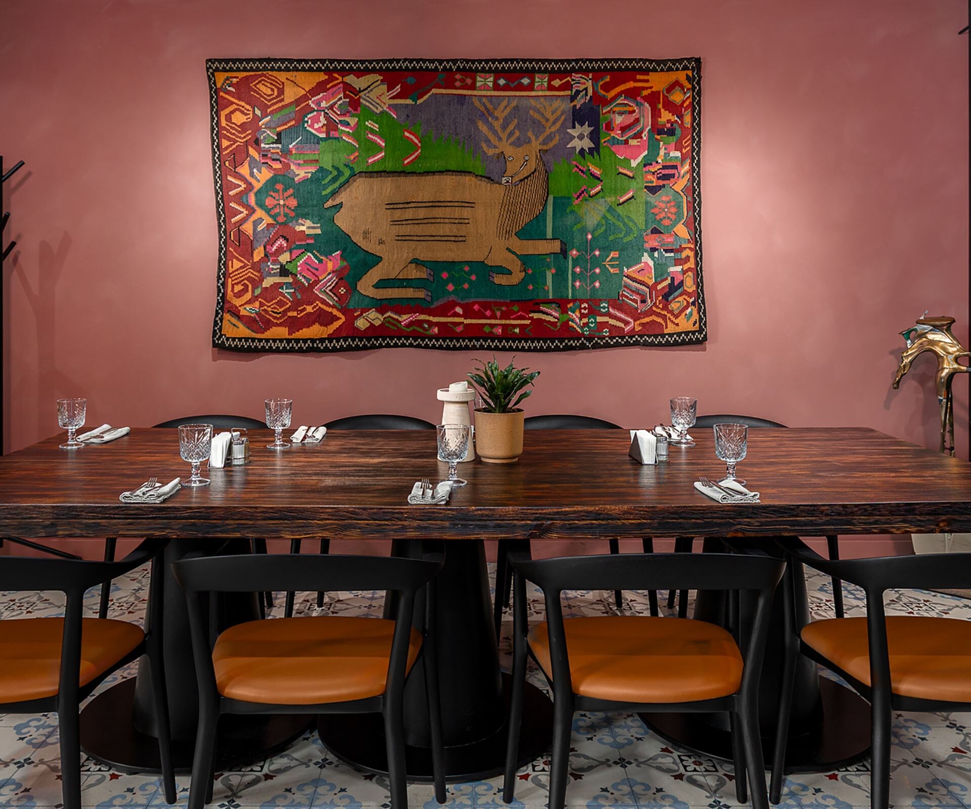 Restaurant seating