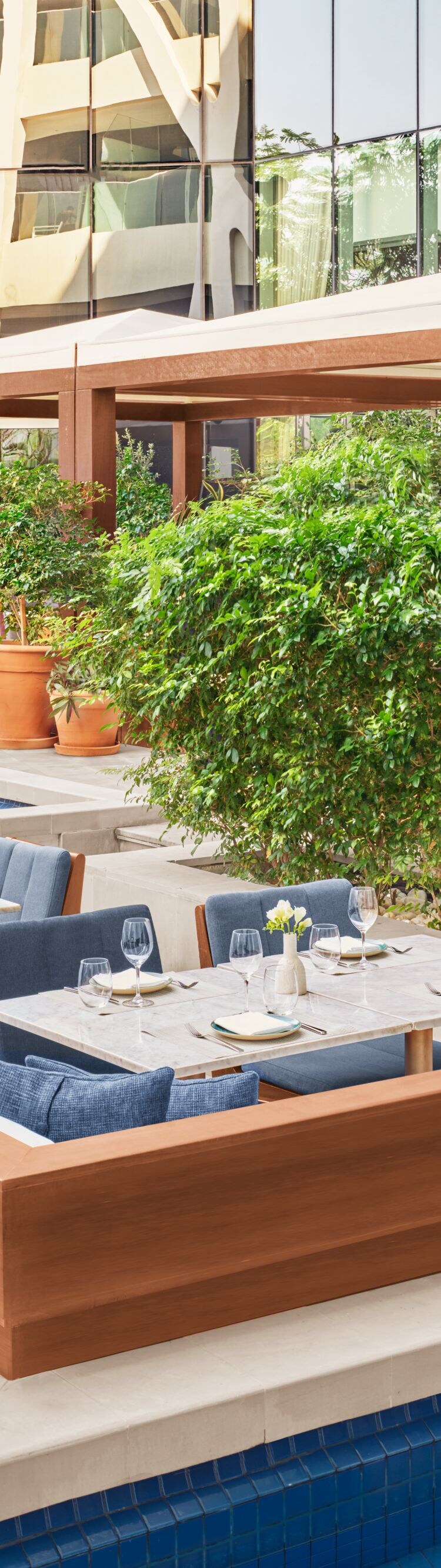 Alba Terrace - Outdoor Dining Area