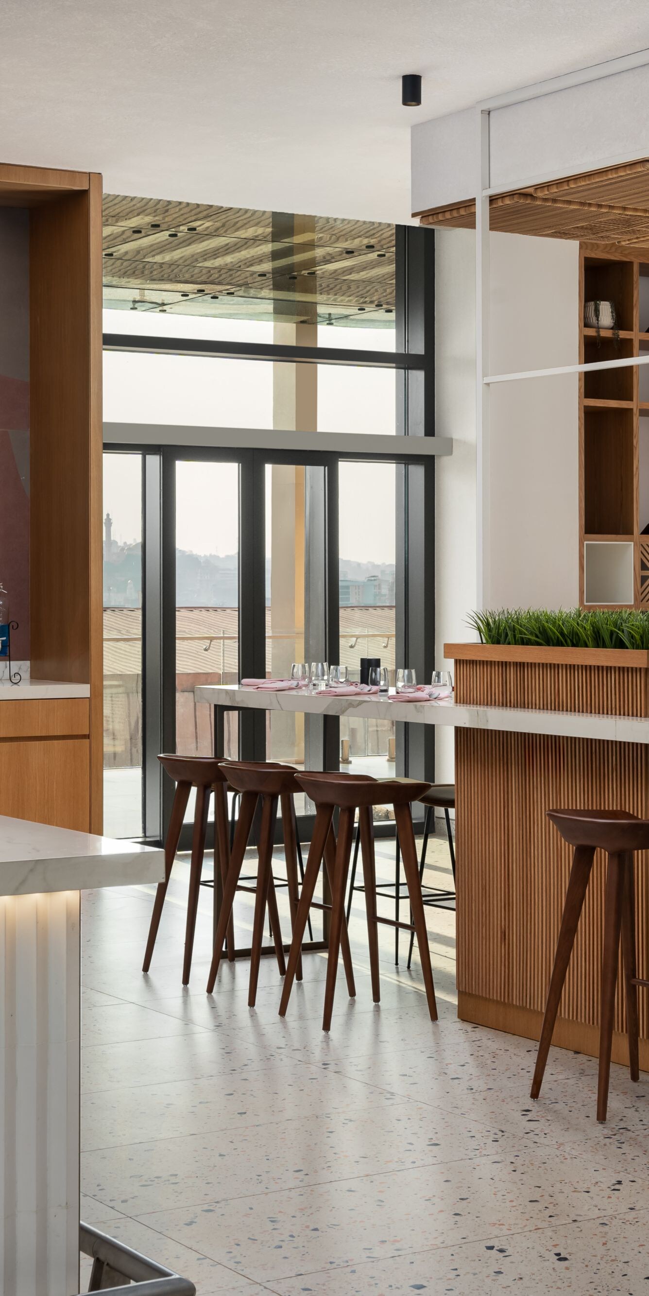 Luna Cake Bar