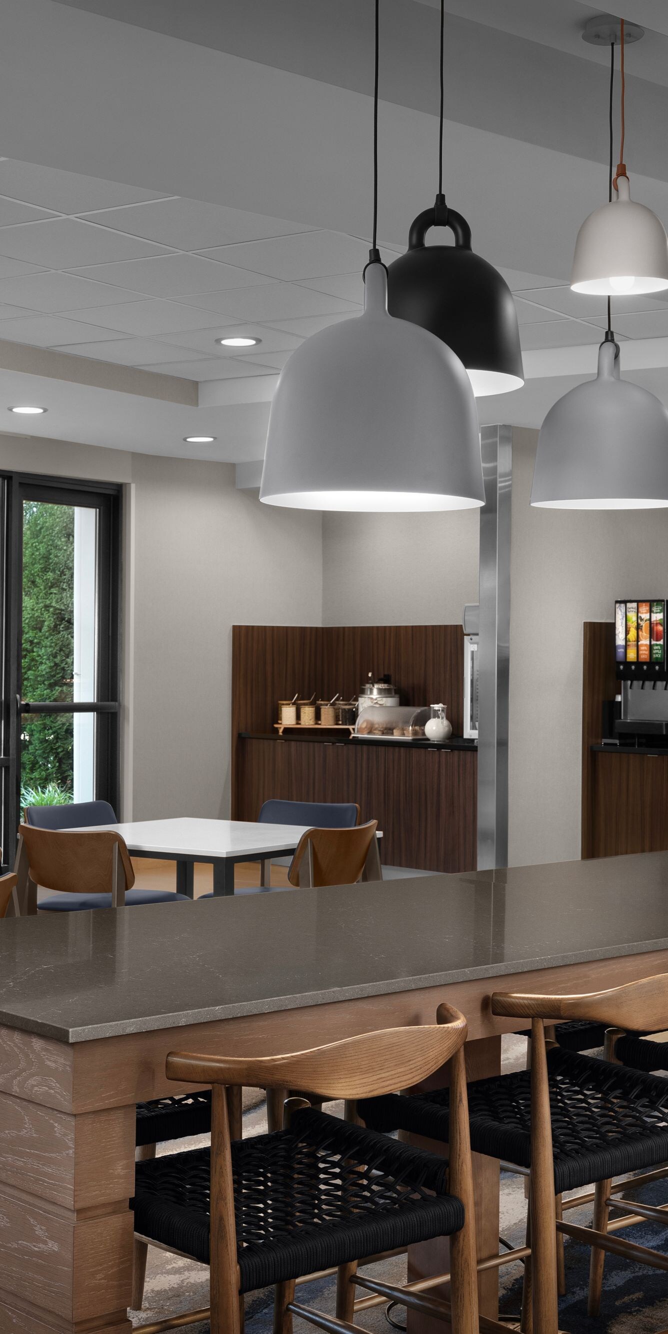 Breakfast dining area with table seating