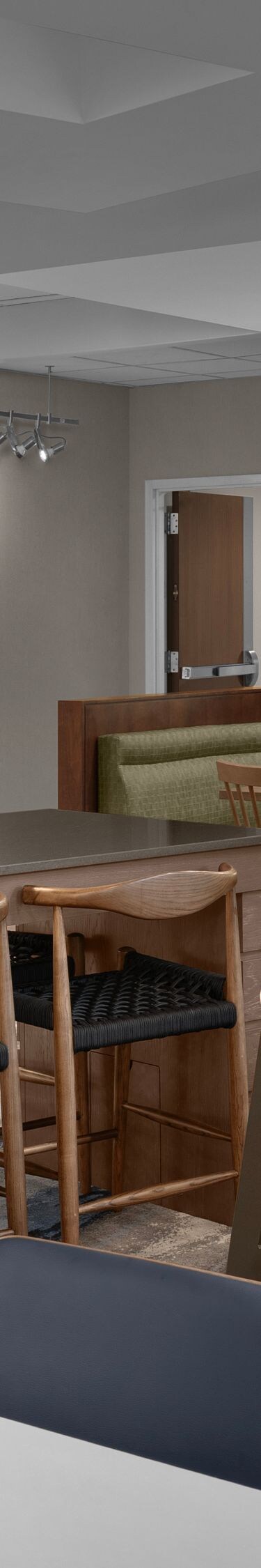 Breakfast seating area with tables and chairs