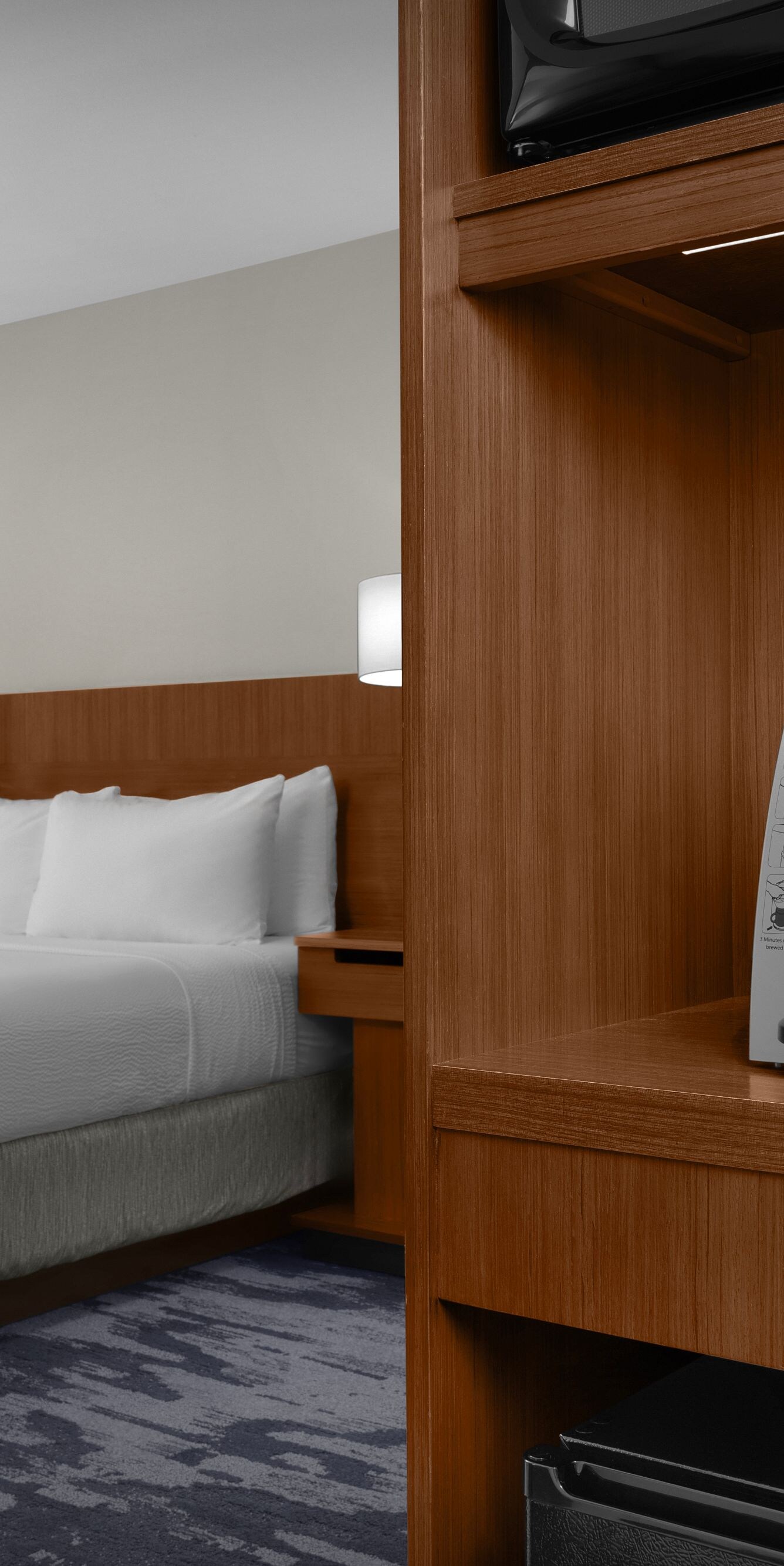 Guest room amenities and refreshments