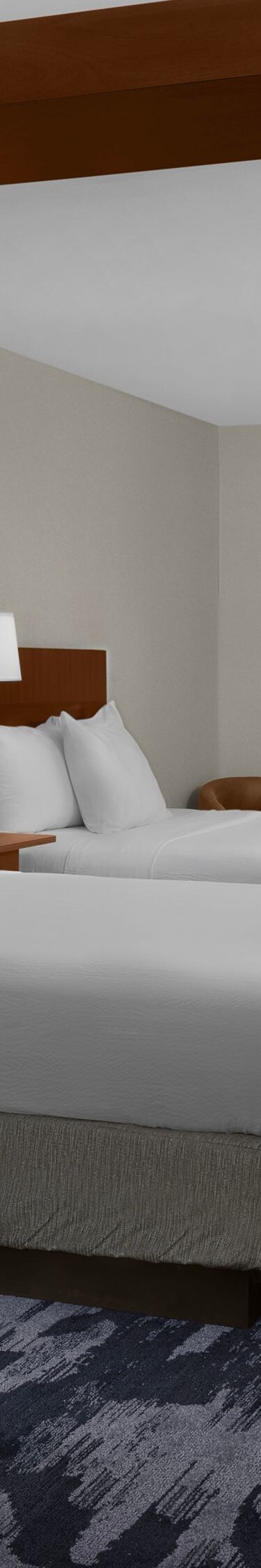 Queen suite bedroom
