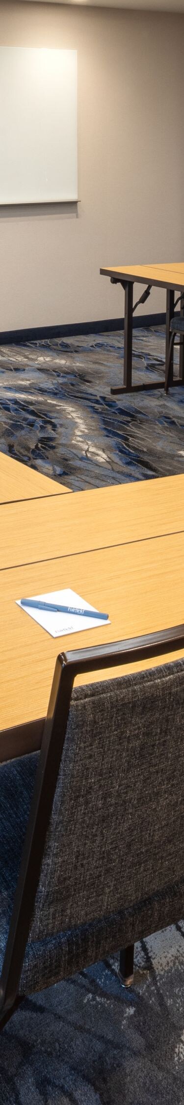 Meeting room with flexible layout options 