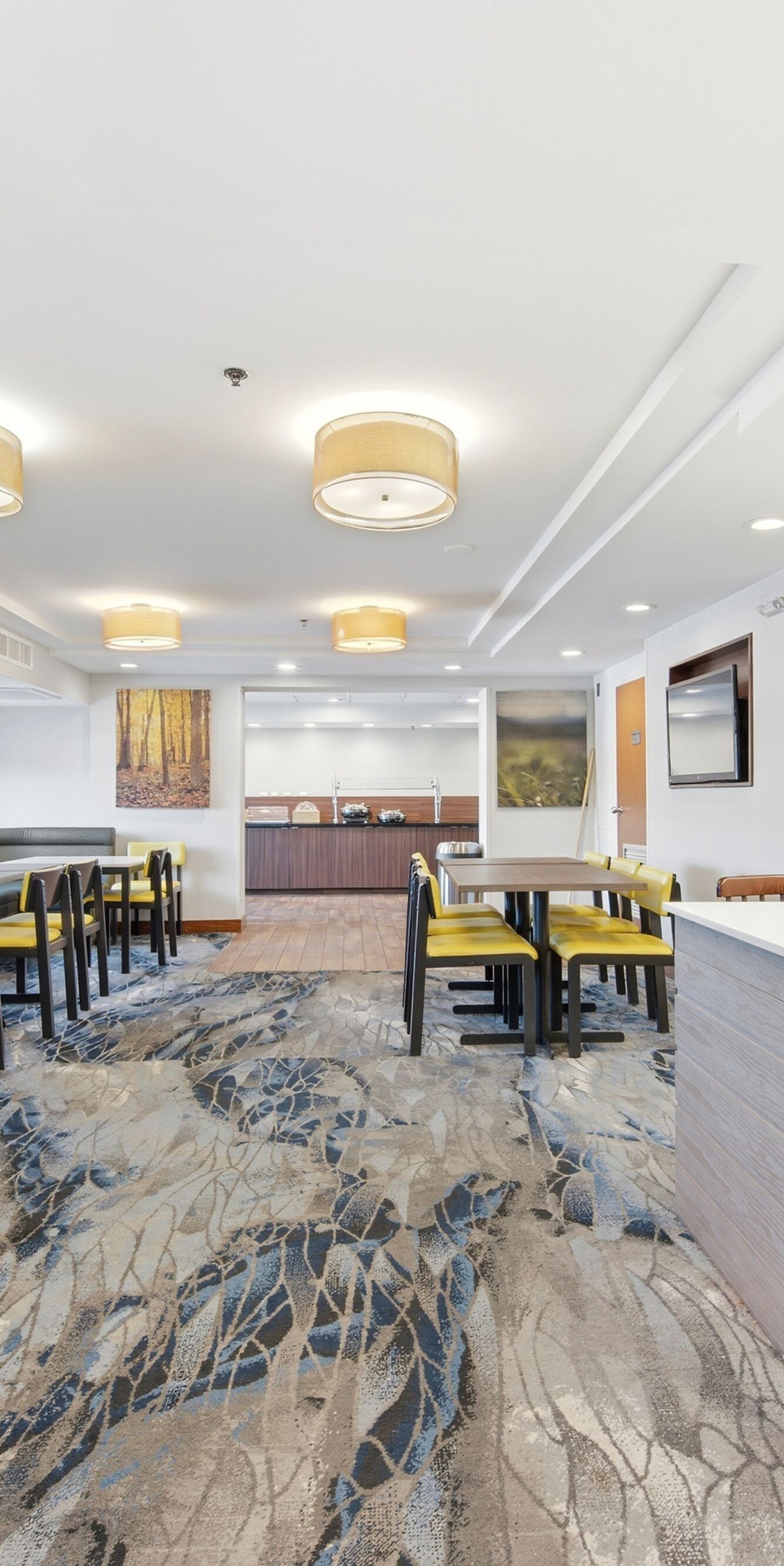 Breakfast Area Seating