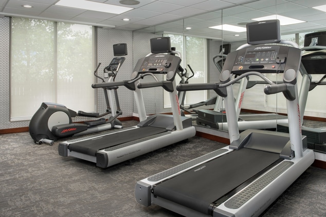 fitness center cardio equipment 