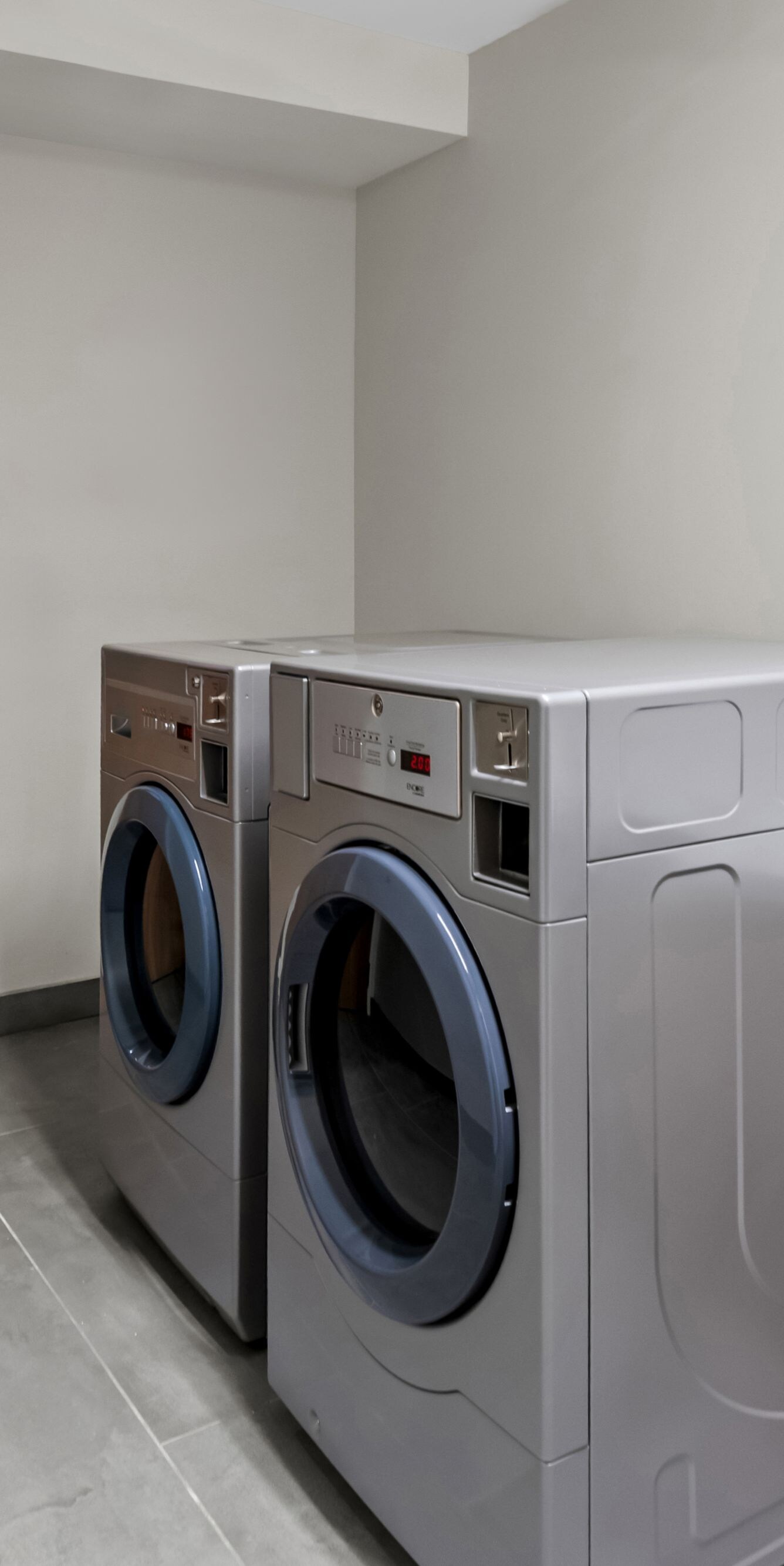 full-size washer/dryer, and folding table