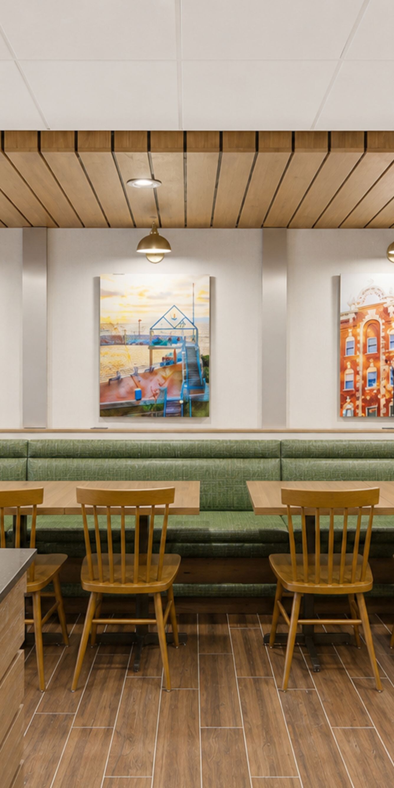 Banquette seating 