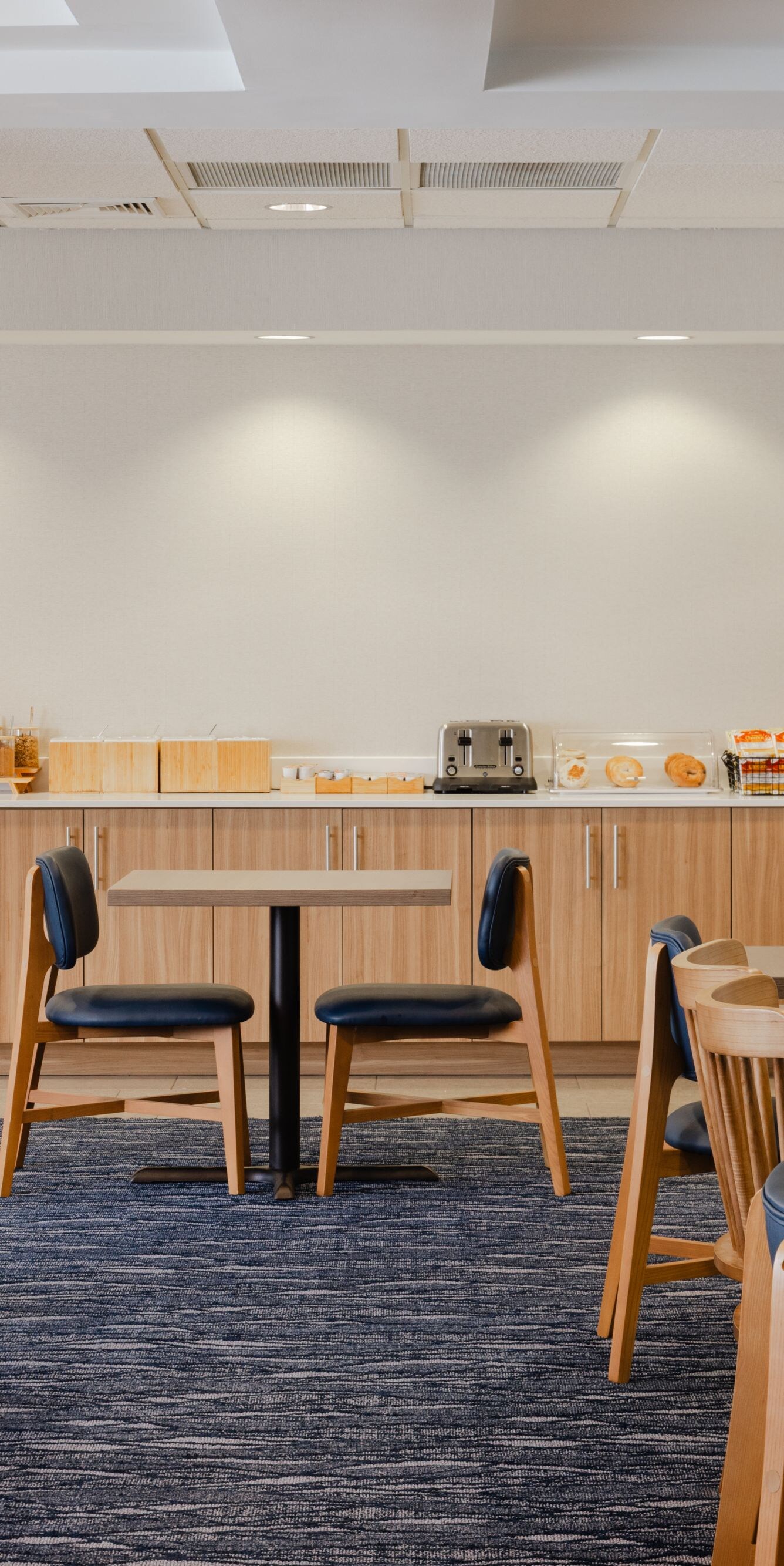Breakfast Area Setup 2