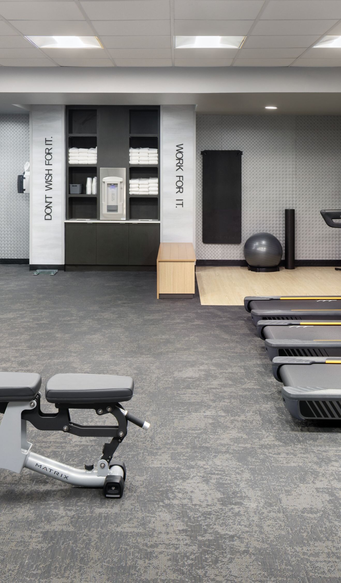 Features modern cardio and strength equipment