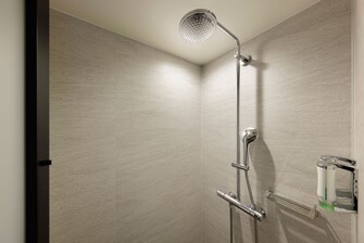 Guestroom Shower Booth