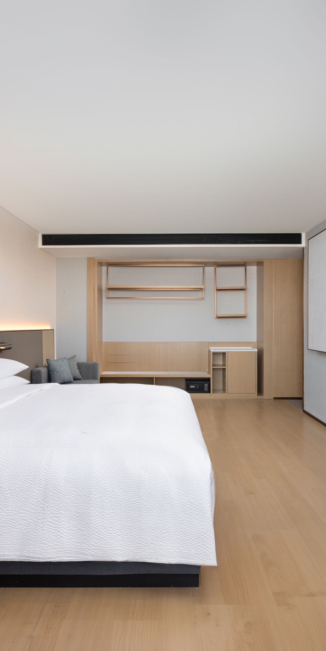 bed, desk and chair, TV