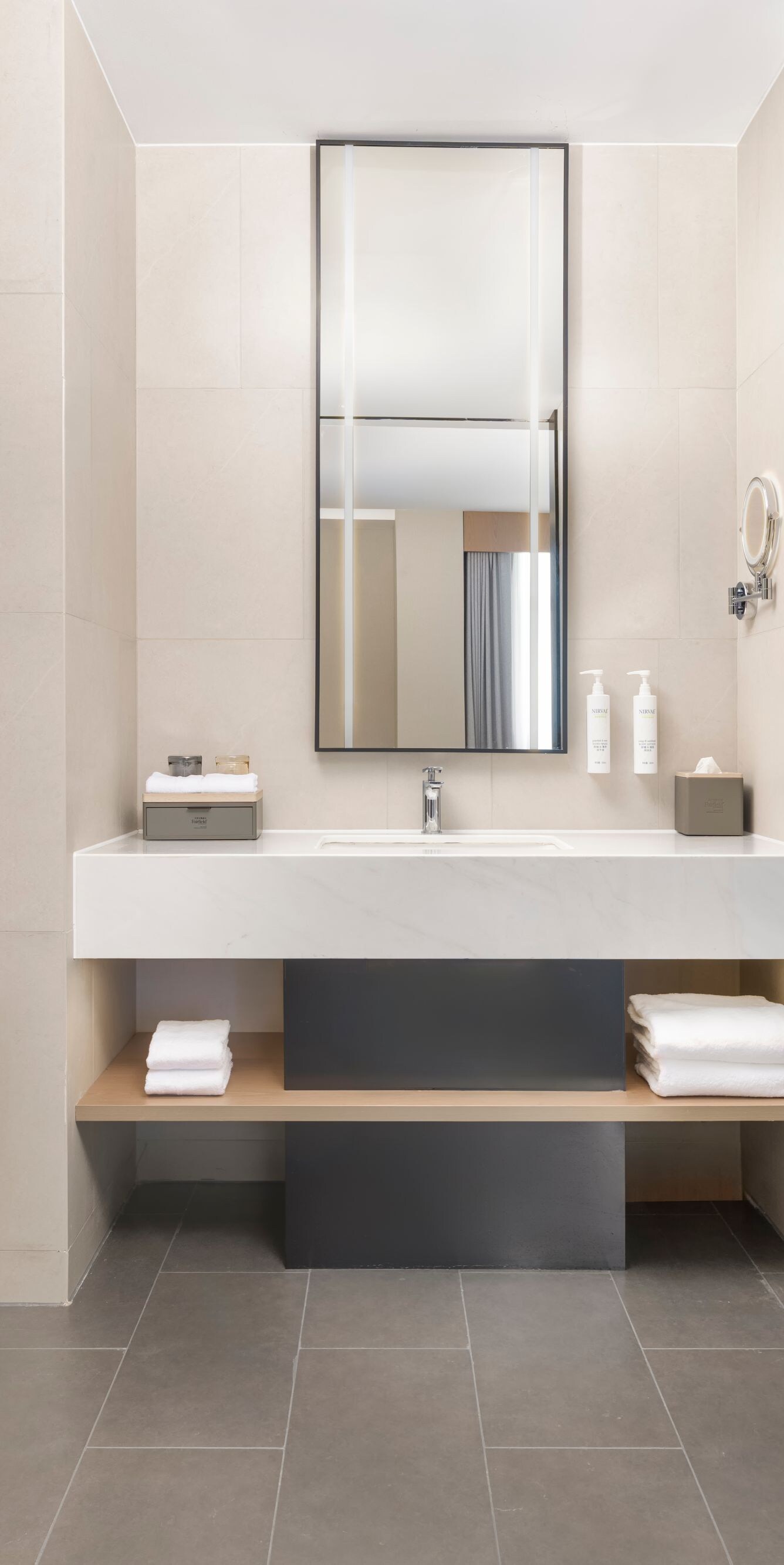 Modern suite bathroom with freestanding tub