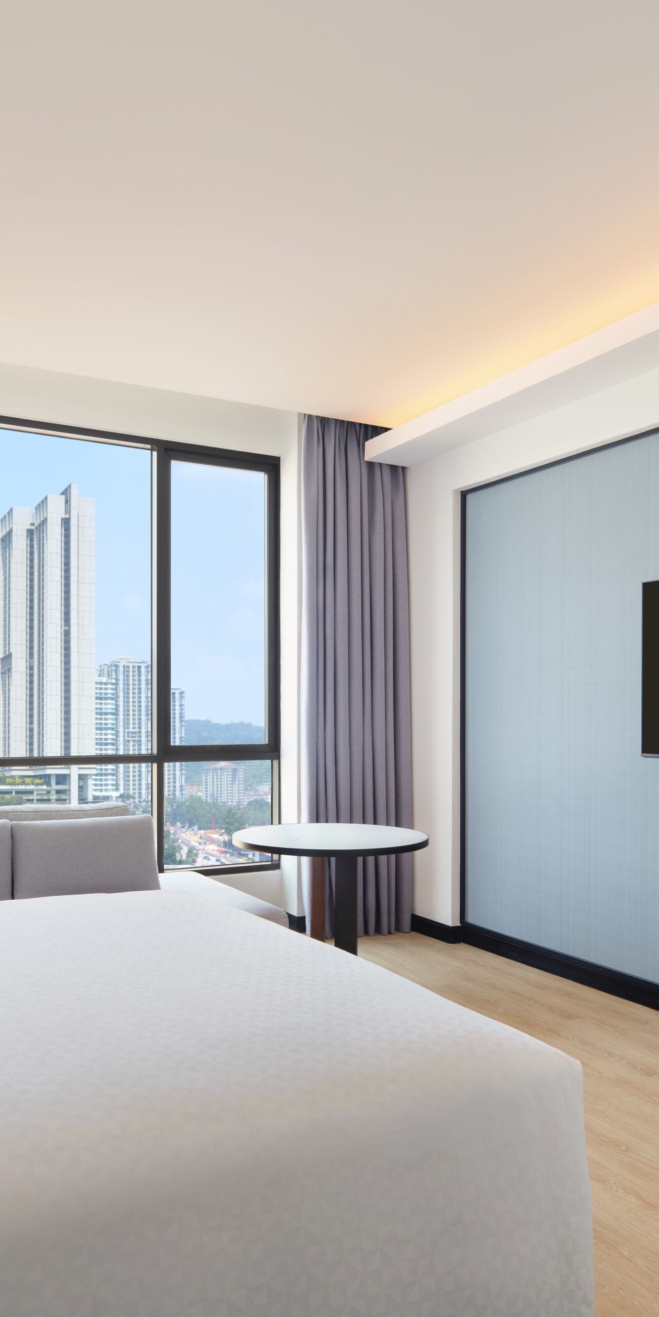 One-bedroom suite with city view
