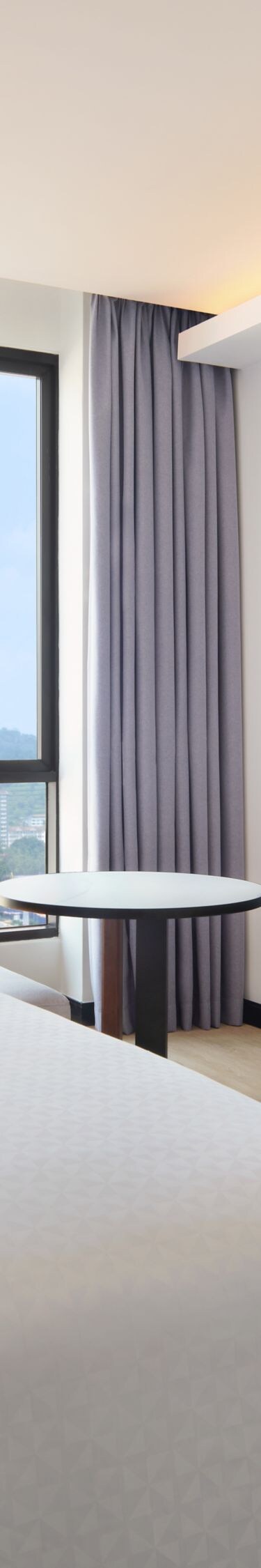 One-bedroom suite with city view