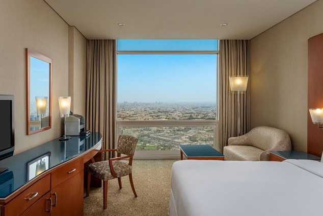Classic Room - Bedroom with City View