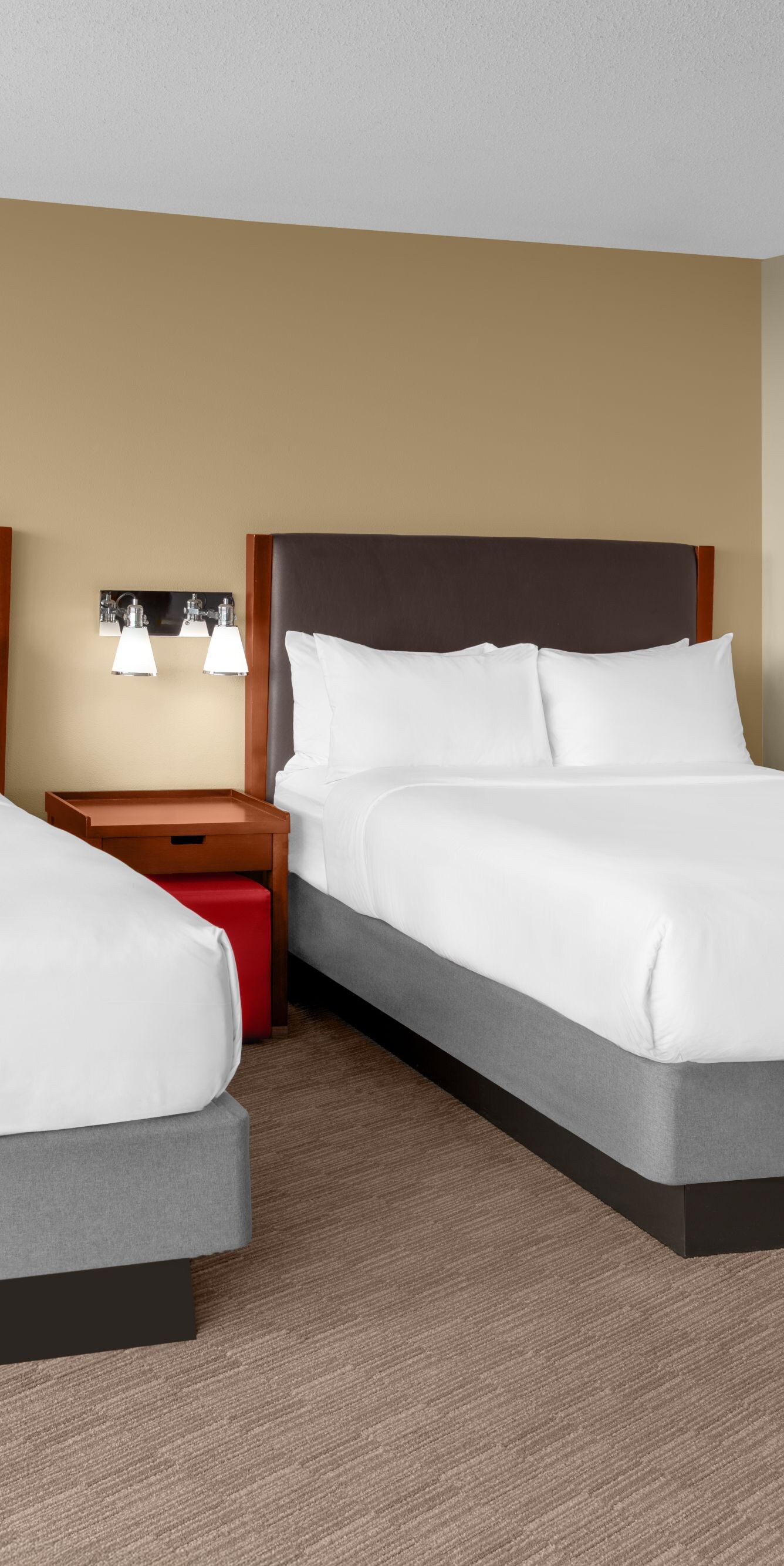 Junior suite with two queen beds