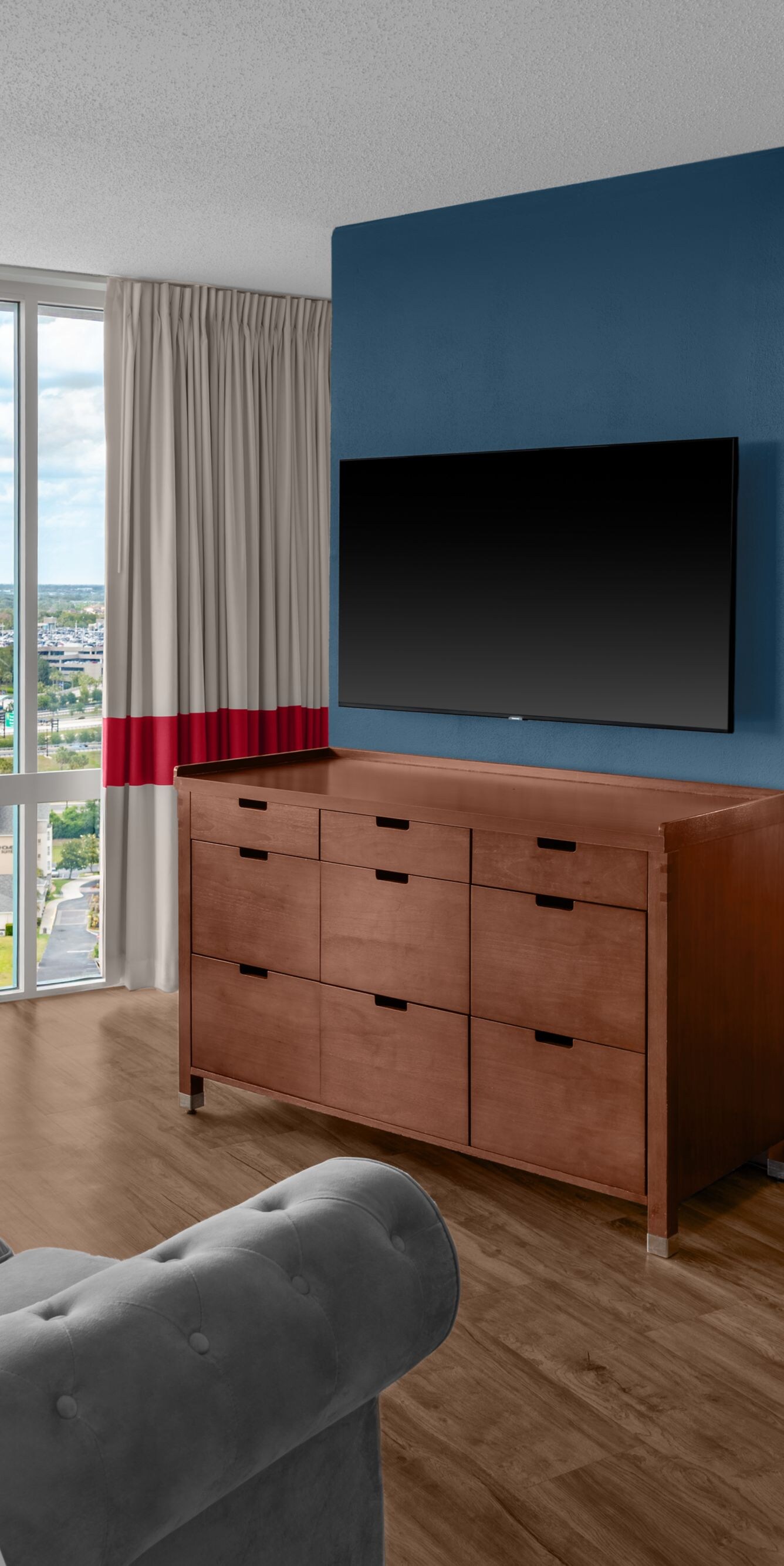 Suite living area with city view