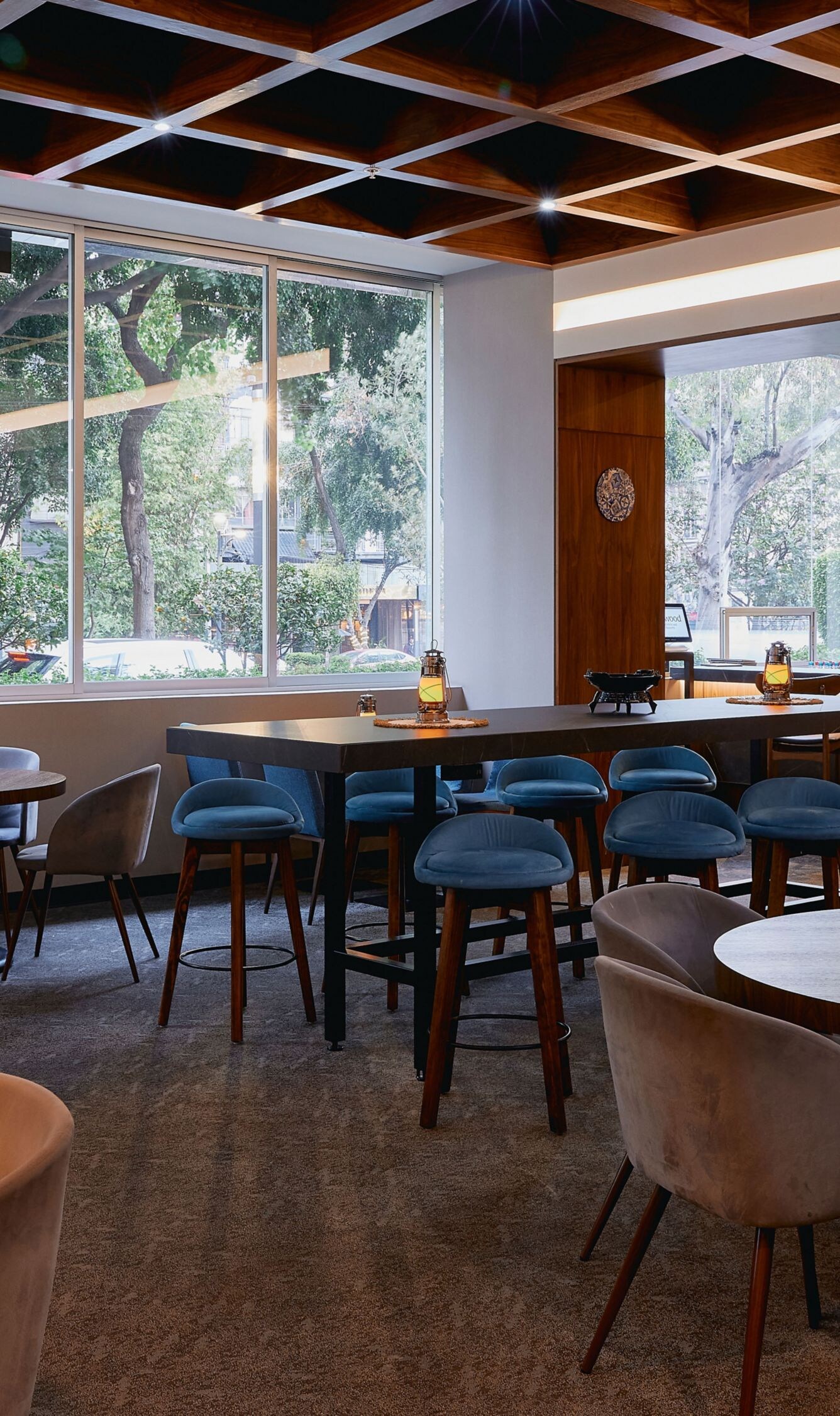 Orrin Restaurant and bar dining area