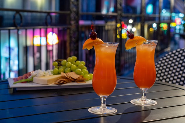 HV Balcony Cocktails