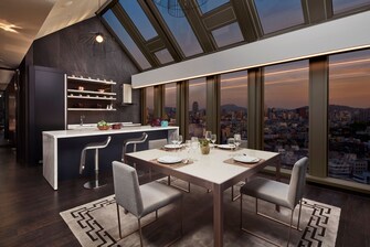 Penthouse Party Room - Dining Room