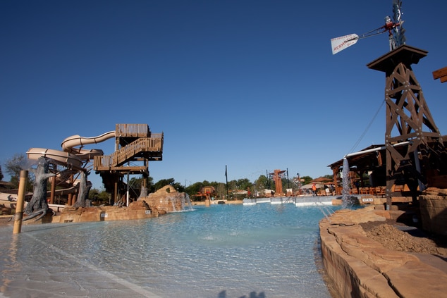 Paradise Springs Family Water Park pool and waterside