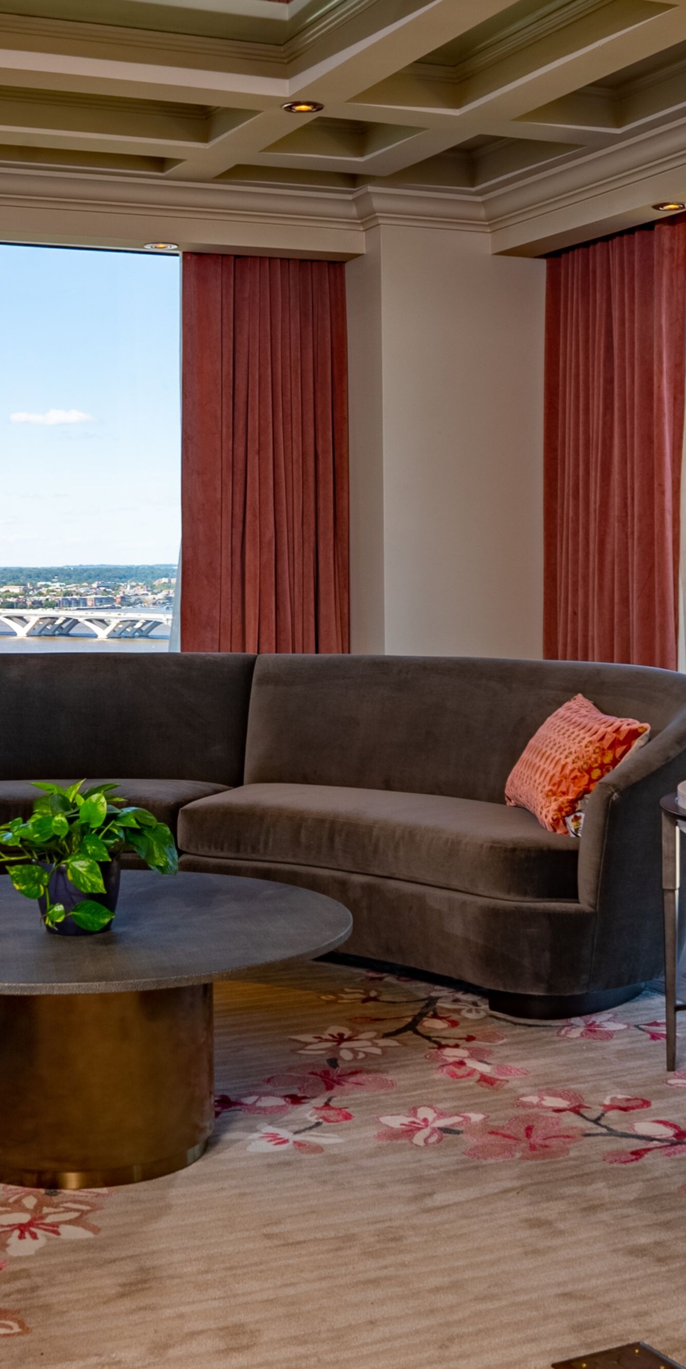 Living room with sofa and arm chairs