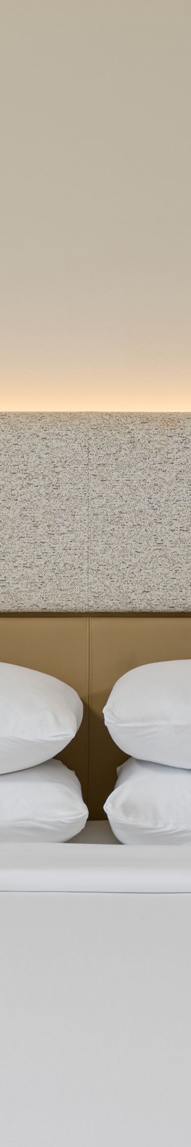 King Deluxe Guest Room Bed Details