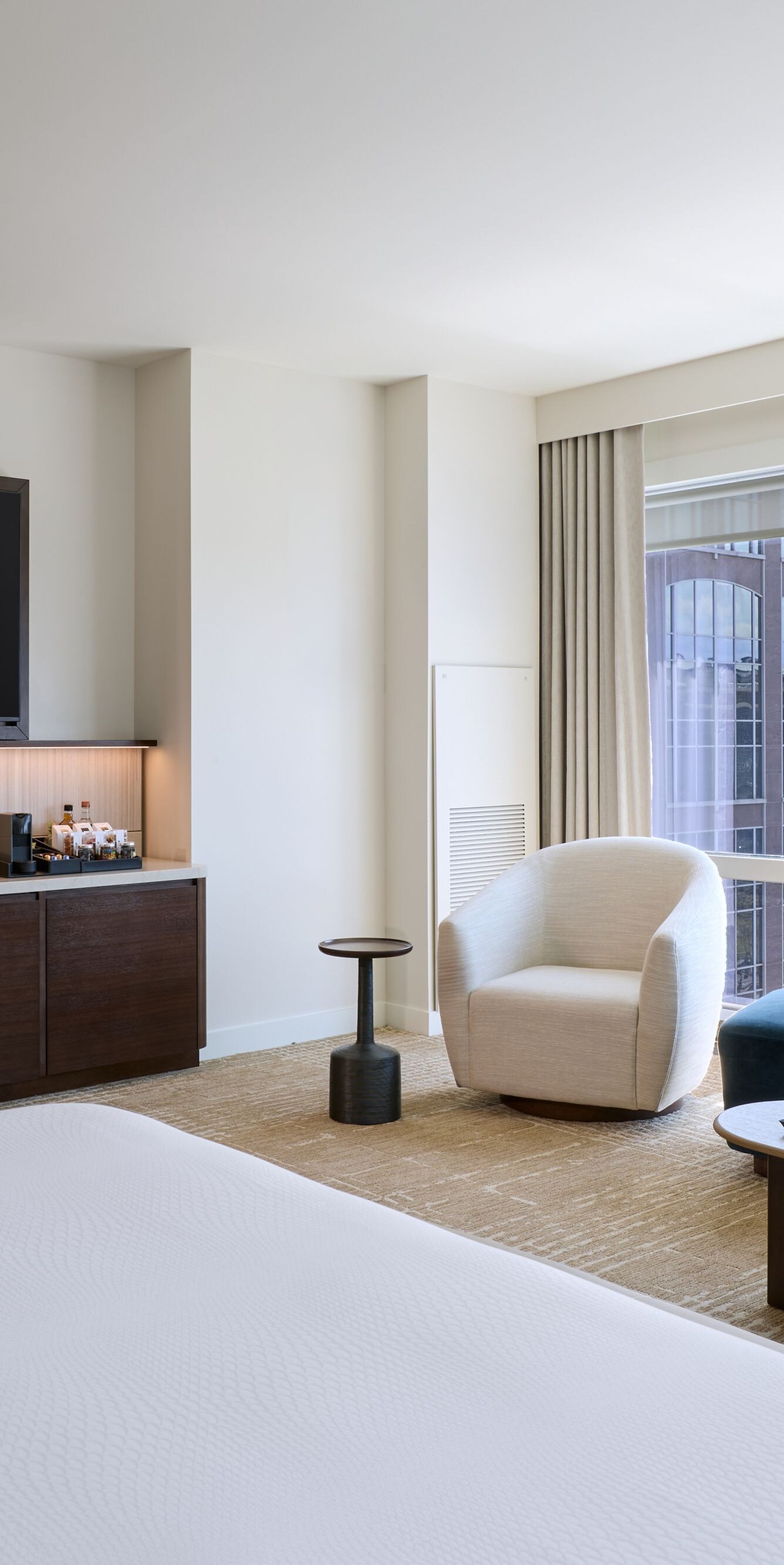 Standard King Junior Suite with City Views