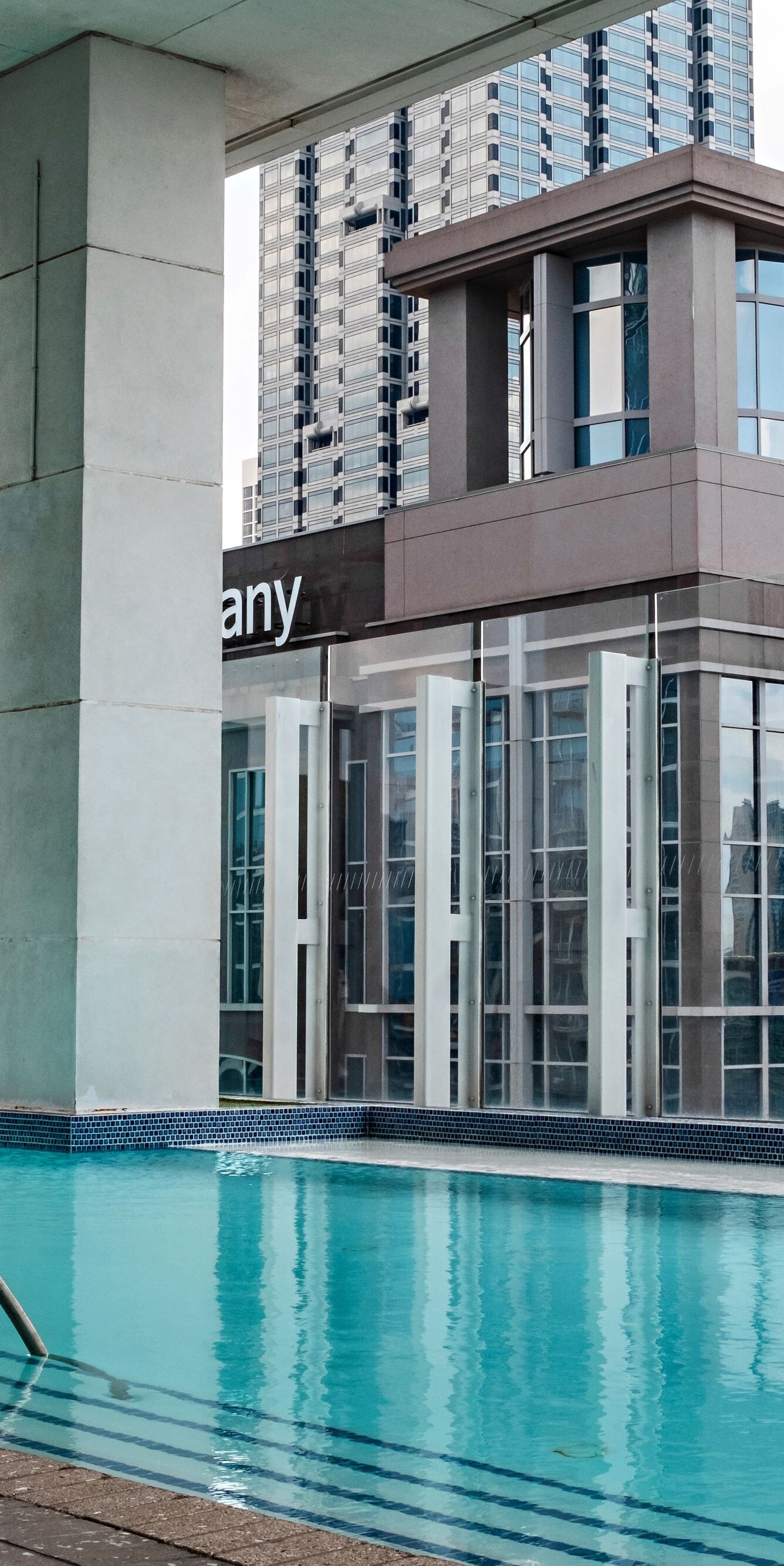 WET® Deck Outdoor Pool